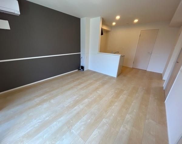 �y���ԁE���r���O�z�@