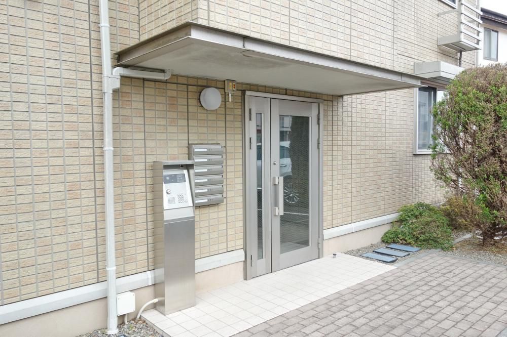 �y�G���g�����X�z�@