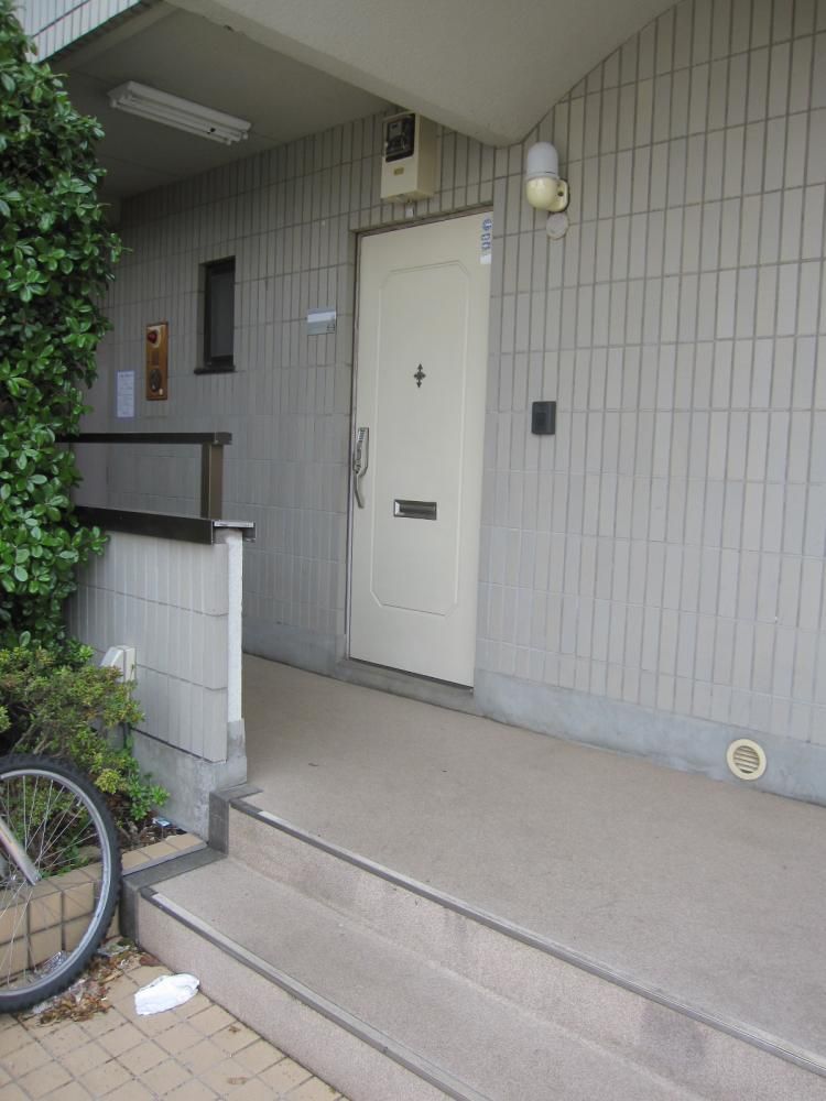 �y�G���g�����X�z�@