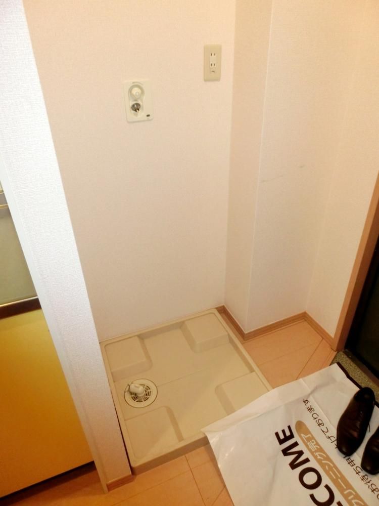 �y���̑��ݔ��z�@