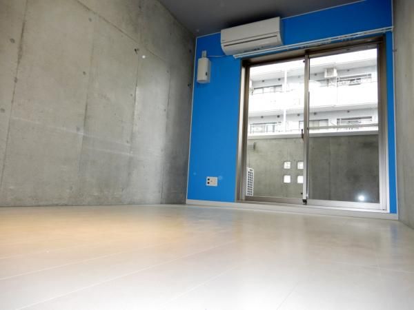 �y�Q���z�@