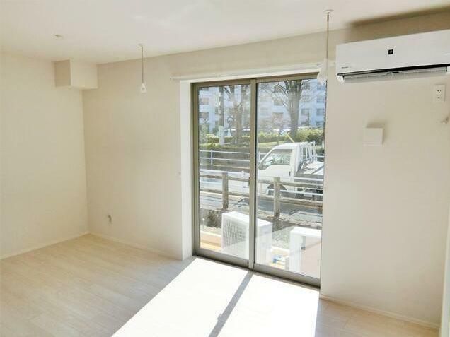 �y�x�����_�z�@