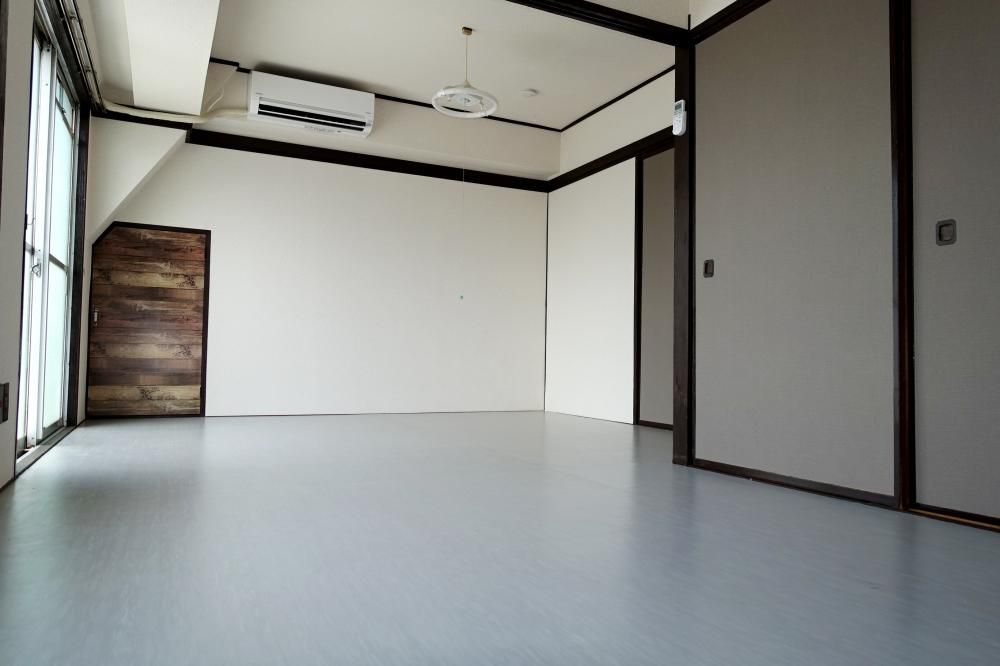 �y���ԁE���r���O�z�@