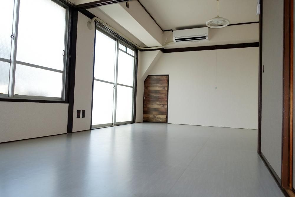 �y�Q���z�@