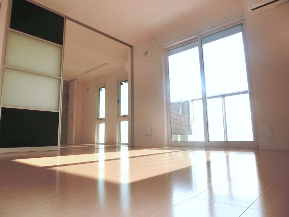 �y���]�z�@