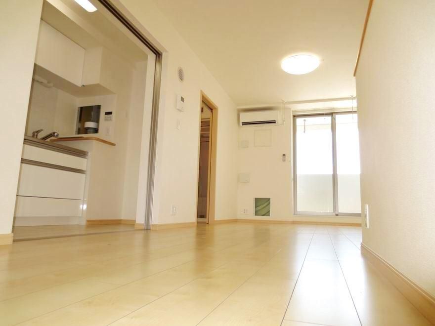 �y���ԁE���r���O�z�@