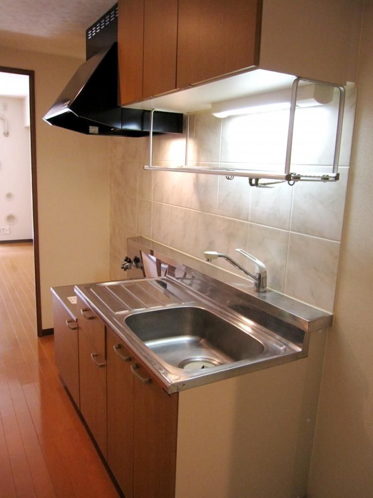 �y�L�b�`���z�@