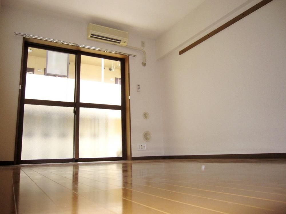 �y�Q���z�@