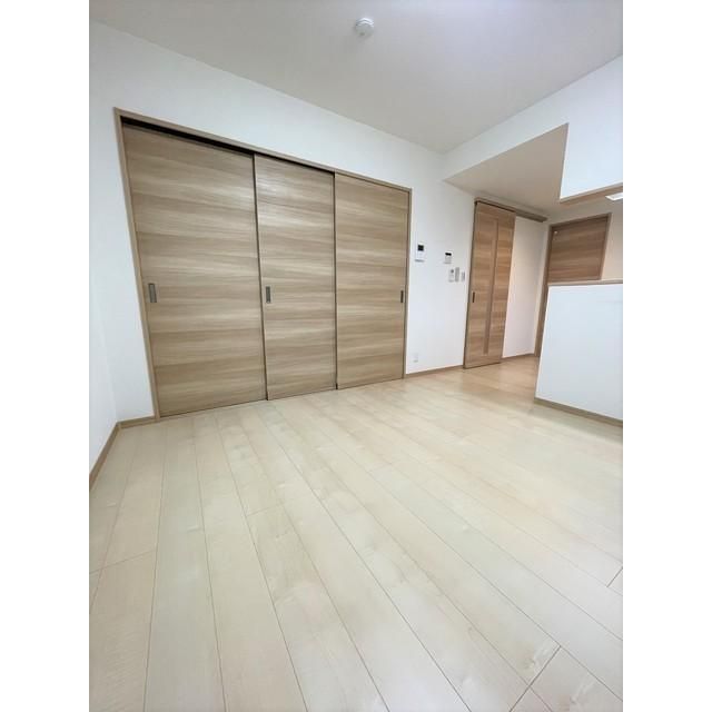 �y�Z�L�����e�B�z�@