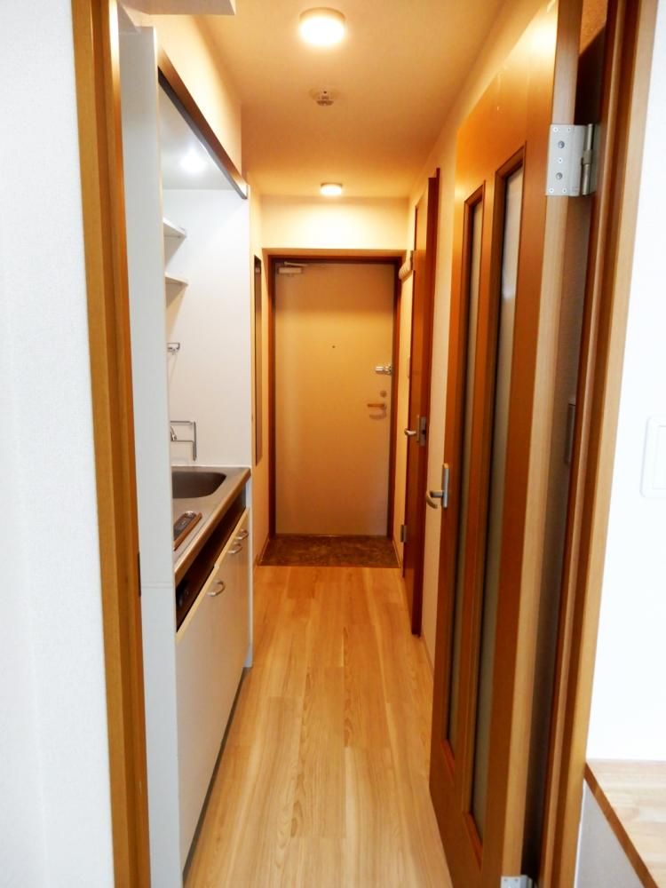 �y�Z�L�����e�B�z�@