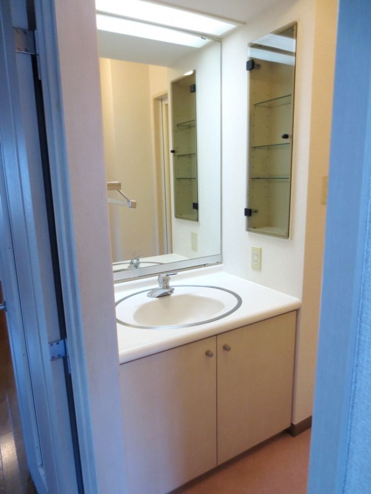 �y���ʏ��z�@