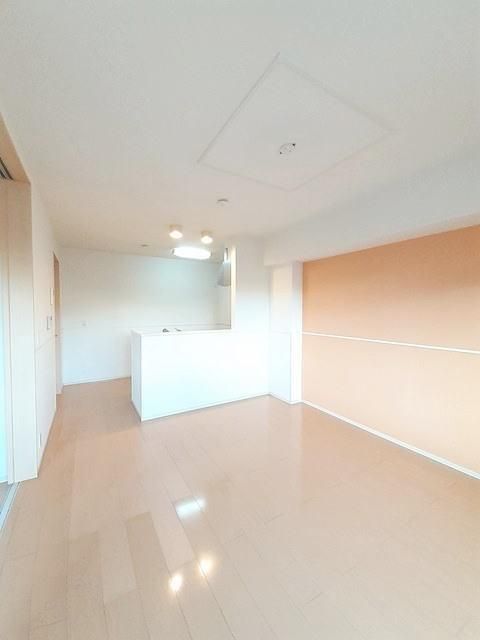 �y���ԁE���r���O�z�@