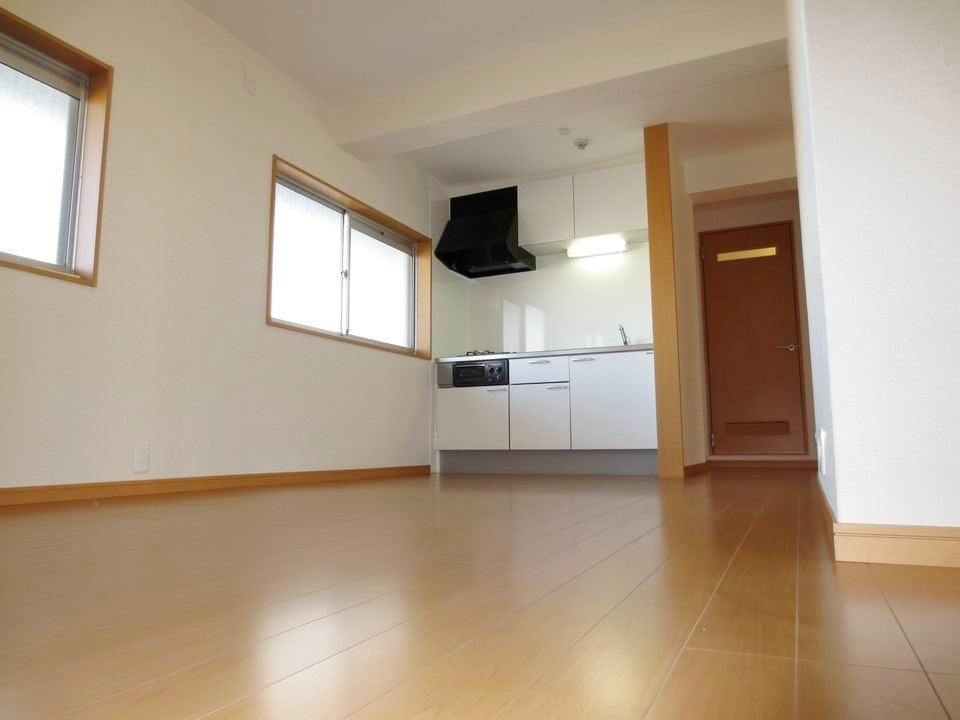 �y���ԁE���r���O�z�@