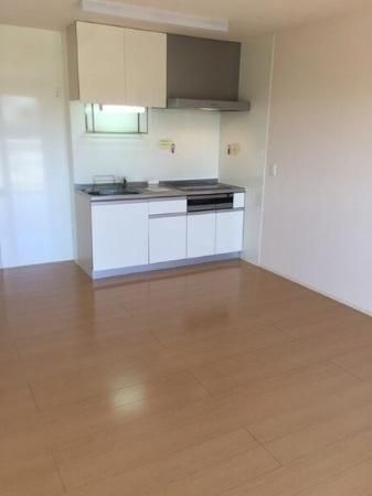 �y���ԁE���r���O�z�@