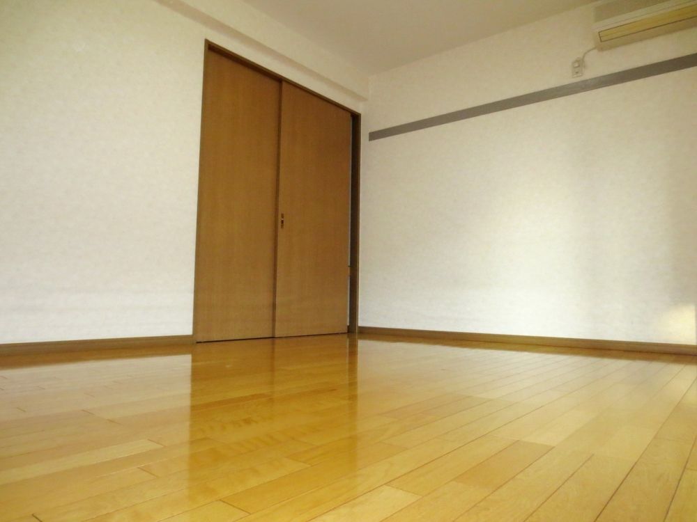 �y�Q���z�@