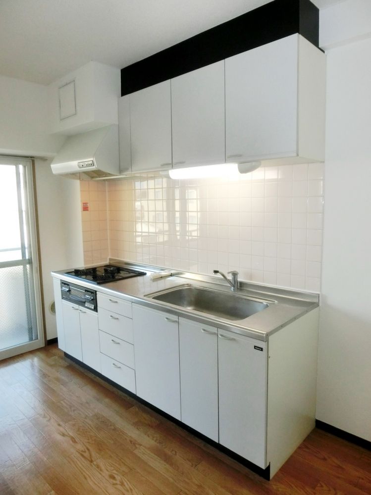 �y�L�b�`���z�@