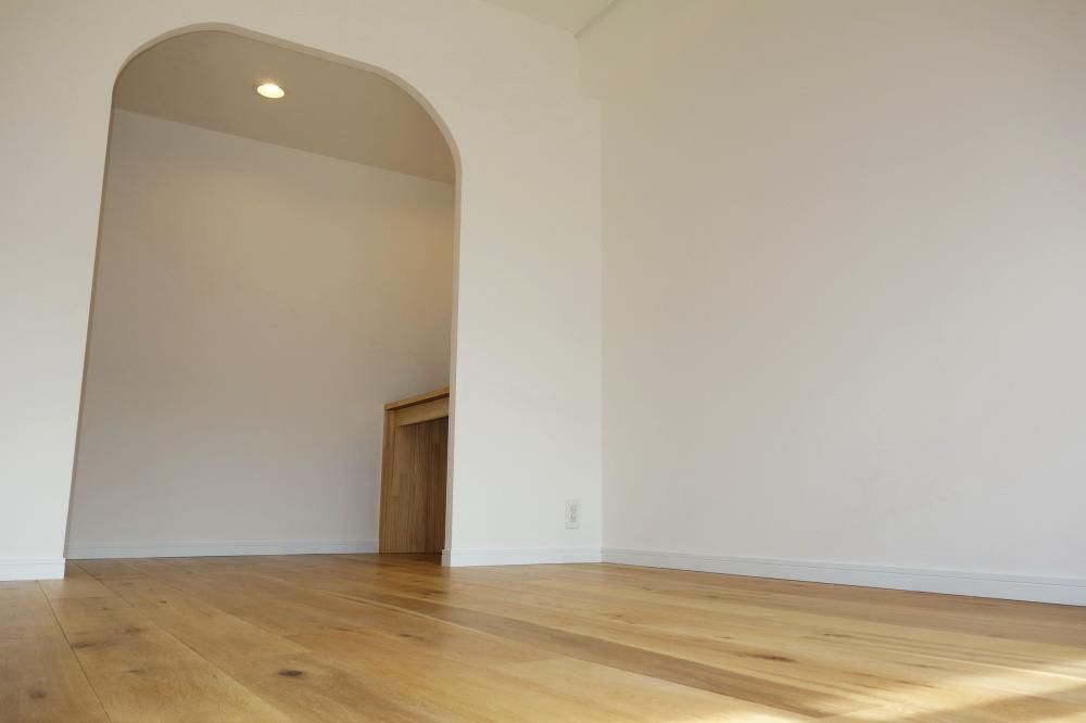 �y�Z�L�����e�B�z�@