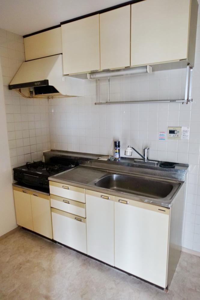 �y�L�b�`���z�@