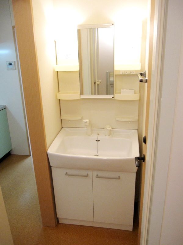 �y���ʏ��z�@