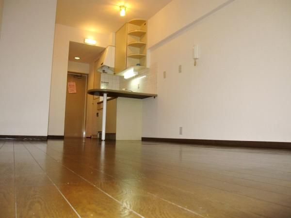 �y���ԁE���r���O�z�@