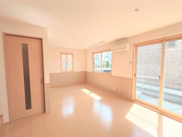 �y���]�z�@