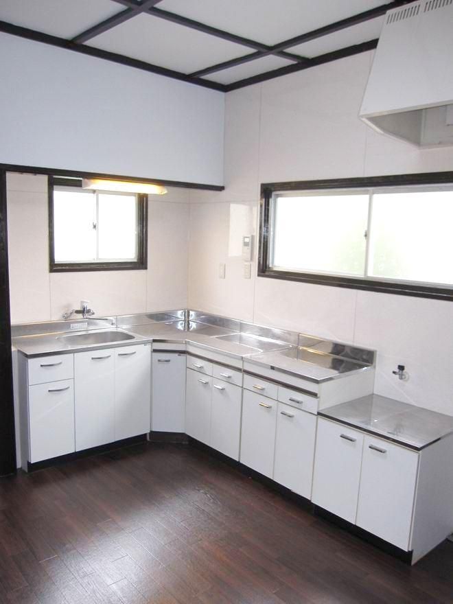 �y�L�b�`���z�@