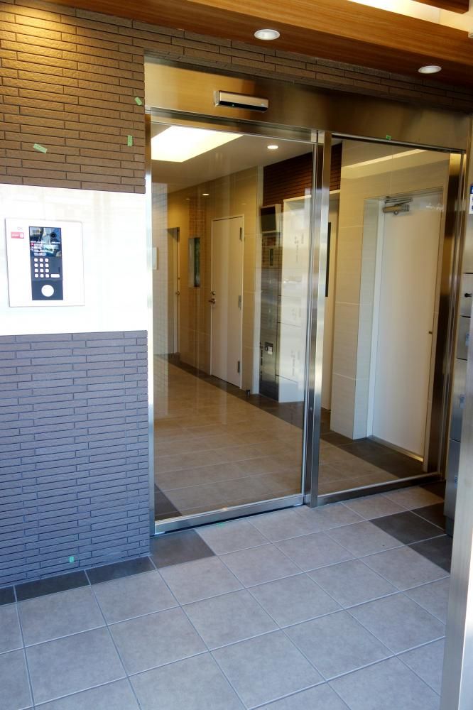 �y�G���g�����X�z�@