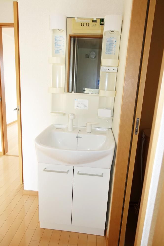 �y���ʏ��z�@