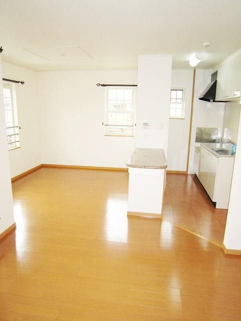 �y���ԁE���r���O�z�@