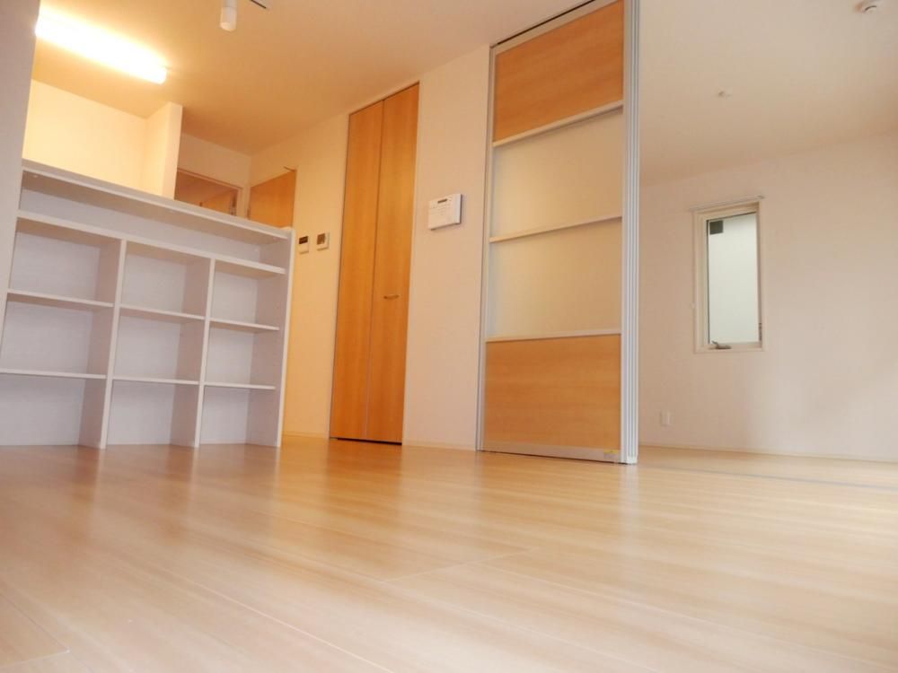 �y���ԁE���r���O�z�@