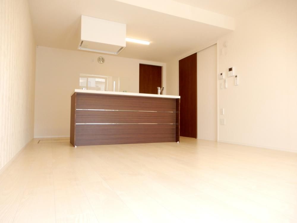 �y���ԁE���r���O�z�@