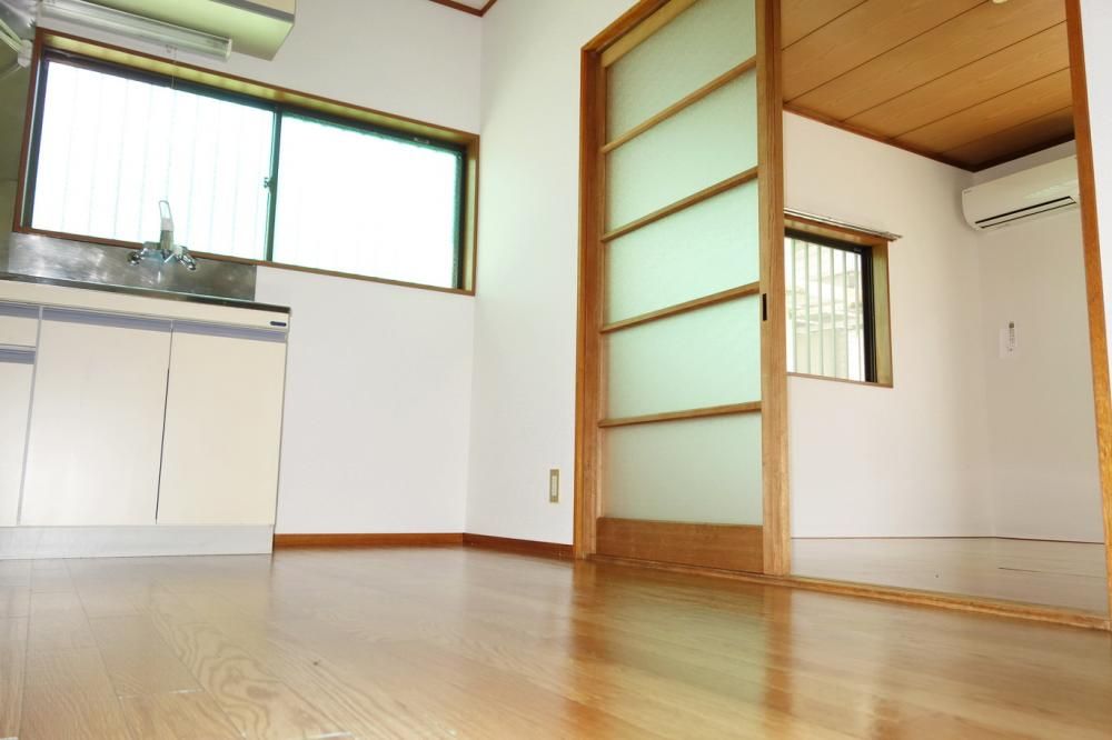 �y���̑��ݔ��z�@