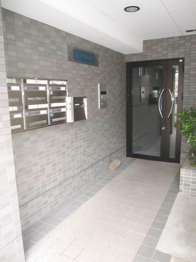 �y�G���g�����X�z�@