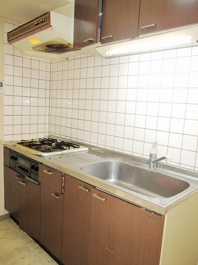 �y�L�b�`���z�@