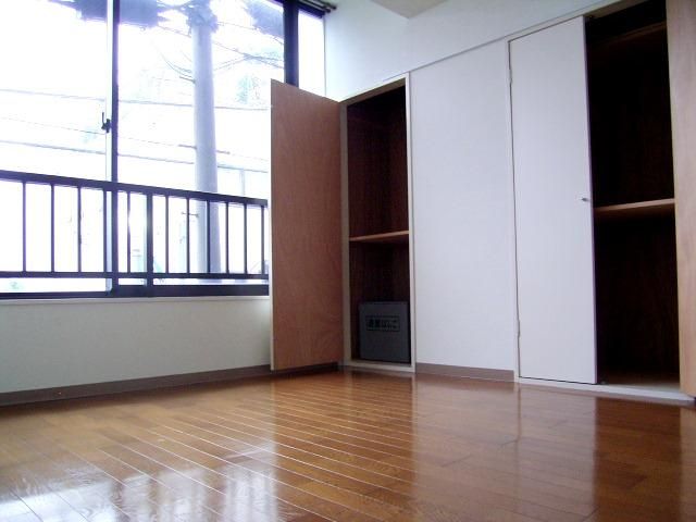 �y�Q���z�@