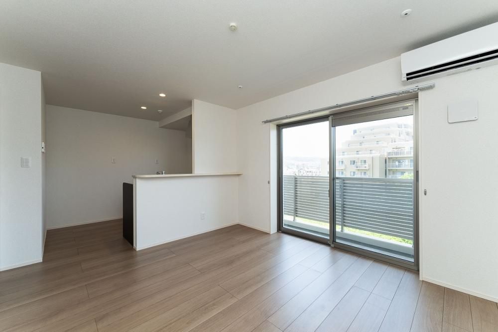 �y���ԁE���r���O�z�@