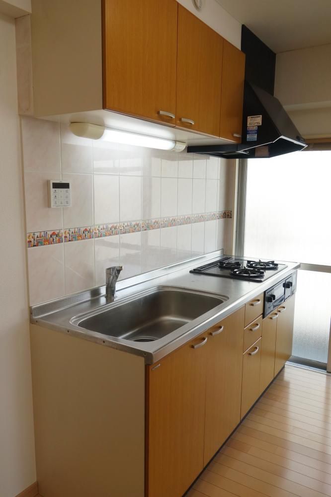 �y�L�b�`���z�@