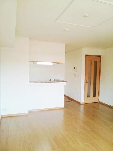 �y���ԁE���r���O�z�@