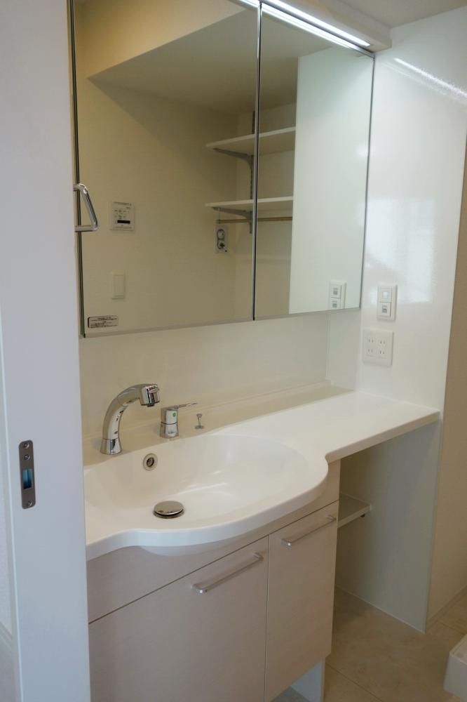 �y���ʏ��z�@