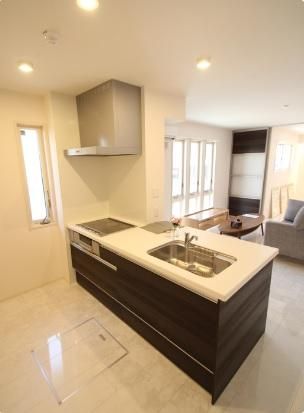 �y�L�b�`���z�@