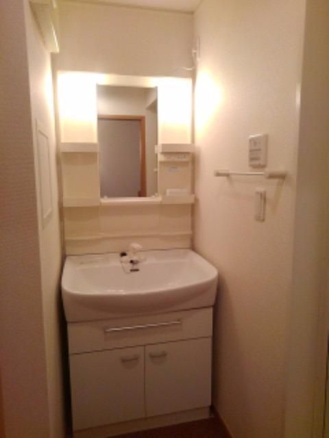 �y���ʏ��z�@