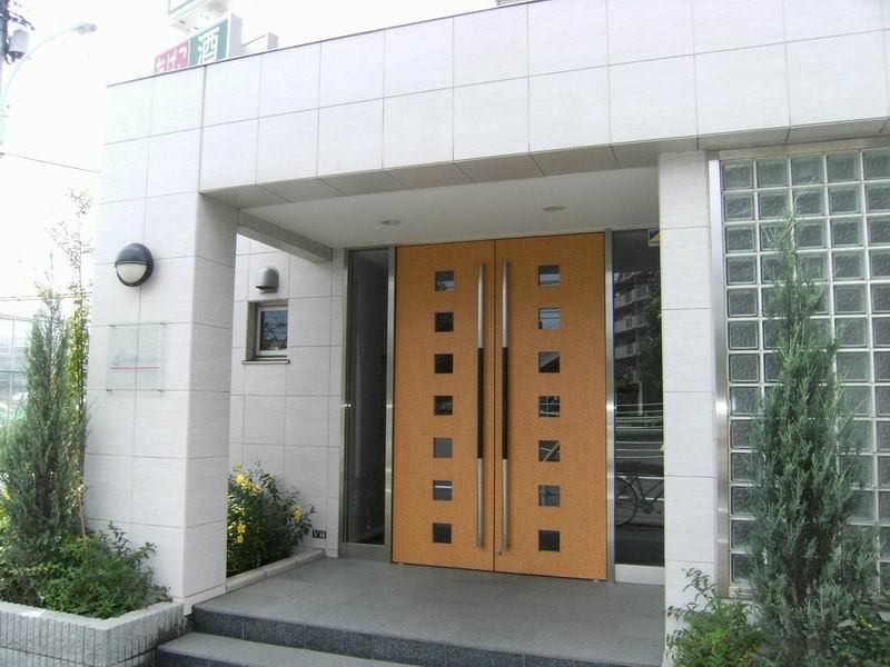 �y�G���g�����X�z�@