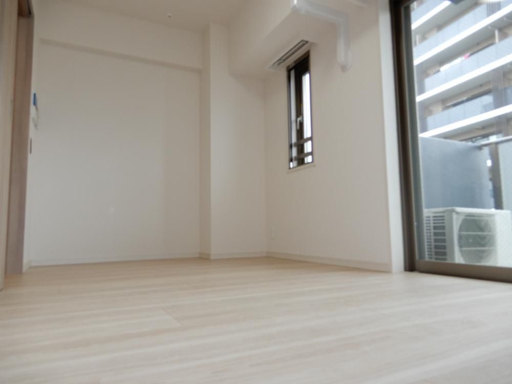 �y���ԁE���r���O�z�@