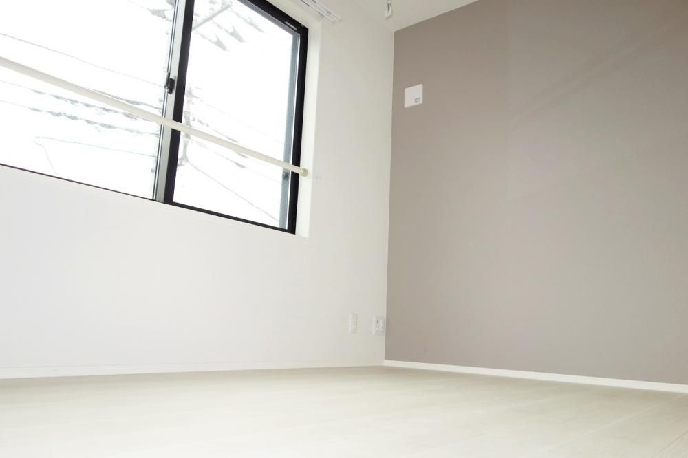 �y���ԁE���r���O�z�@