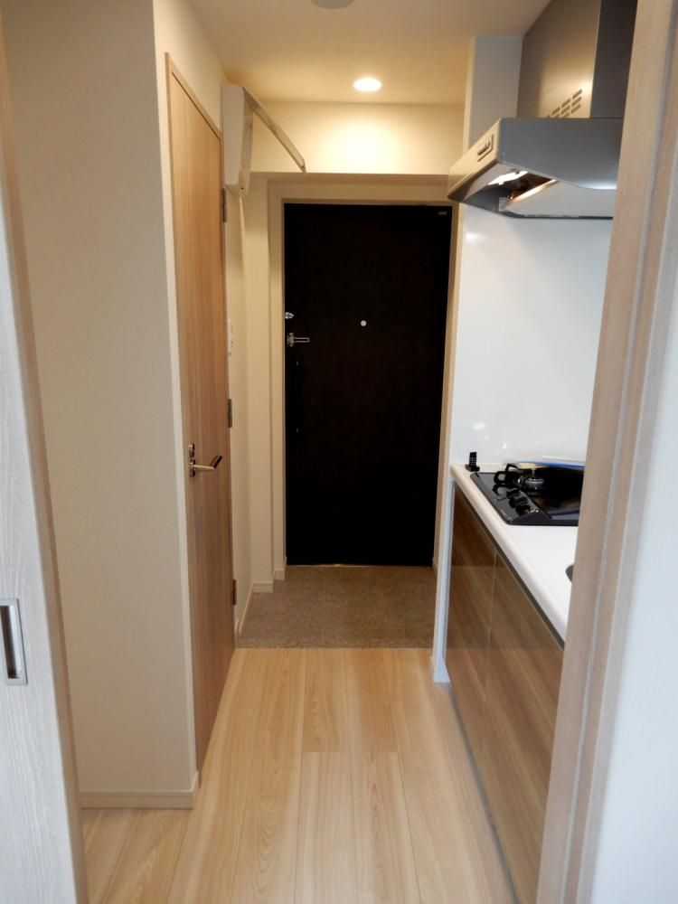 �y�Z�L�����e�B�z�@