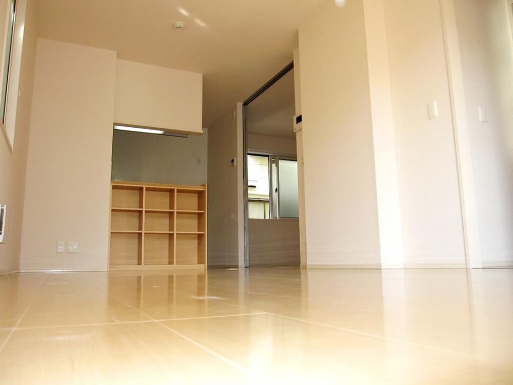 �y���ԁE���r���O�z�@