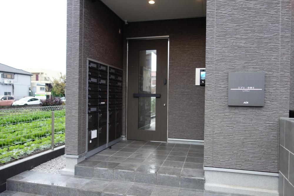 �y�G���g�����X�z�@