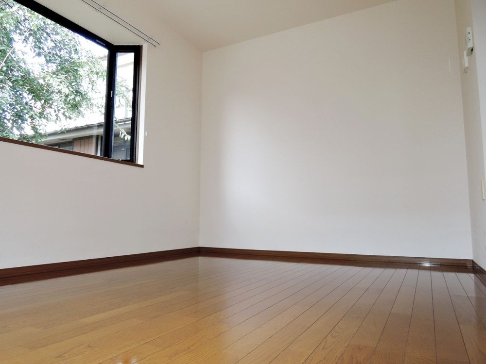 �y���ԁE���r���O�z�@