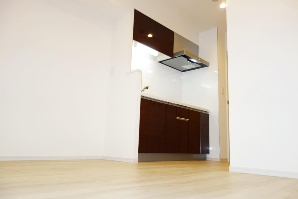 �y���ԁE���r���O�z�@