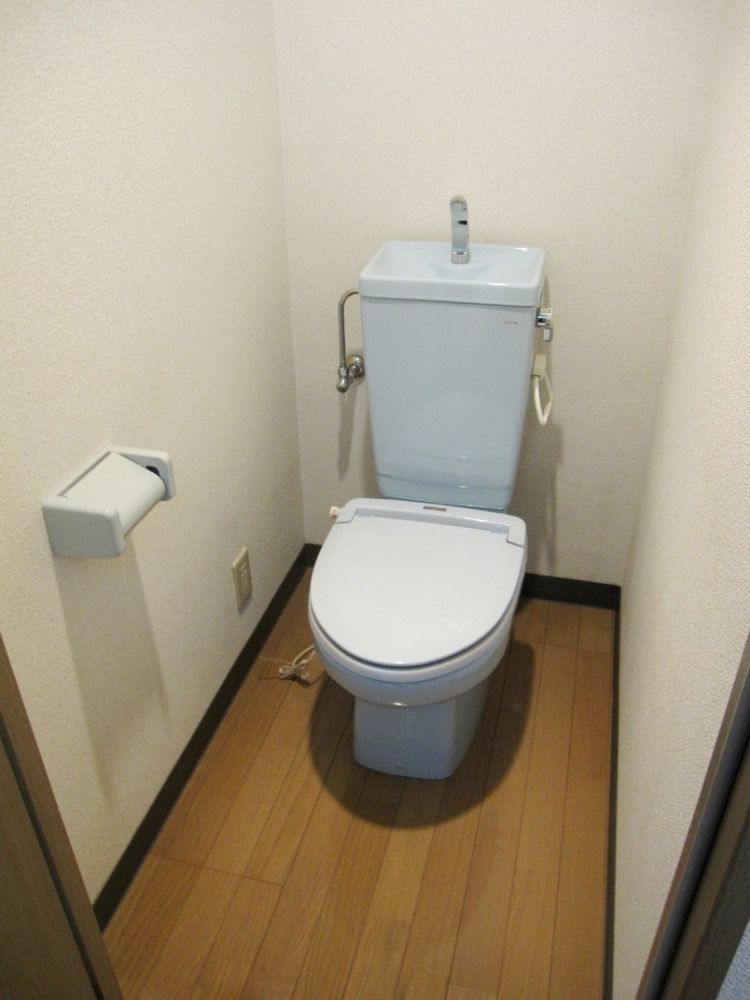 �y�g�C���z�@